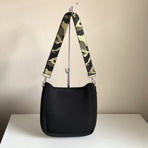 Unbranded Bag with Exchangeable Straps (2)